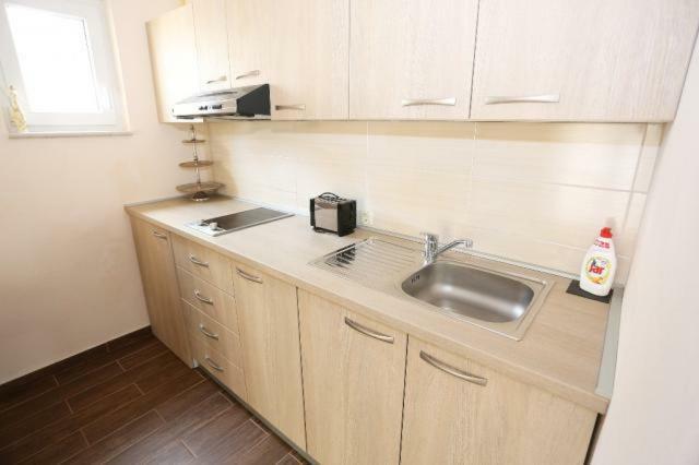 Apartmani Lili Сукошан Экстерьер фото