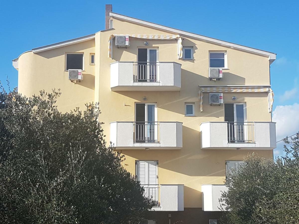 Apartmani Lili Сукошан Экстерьер фото