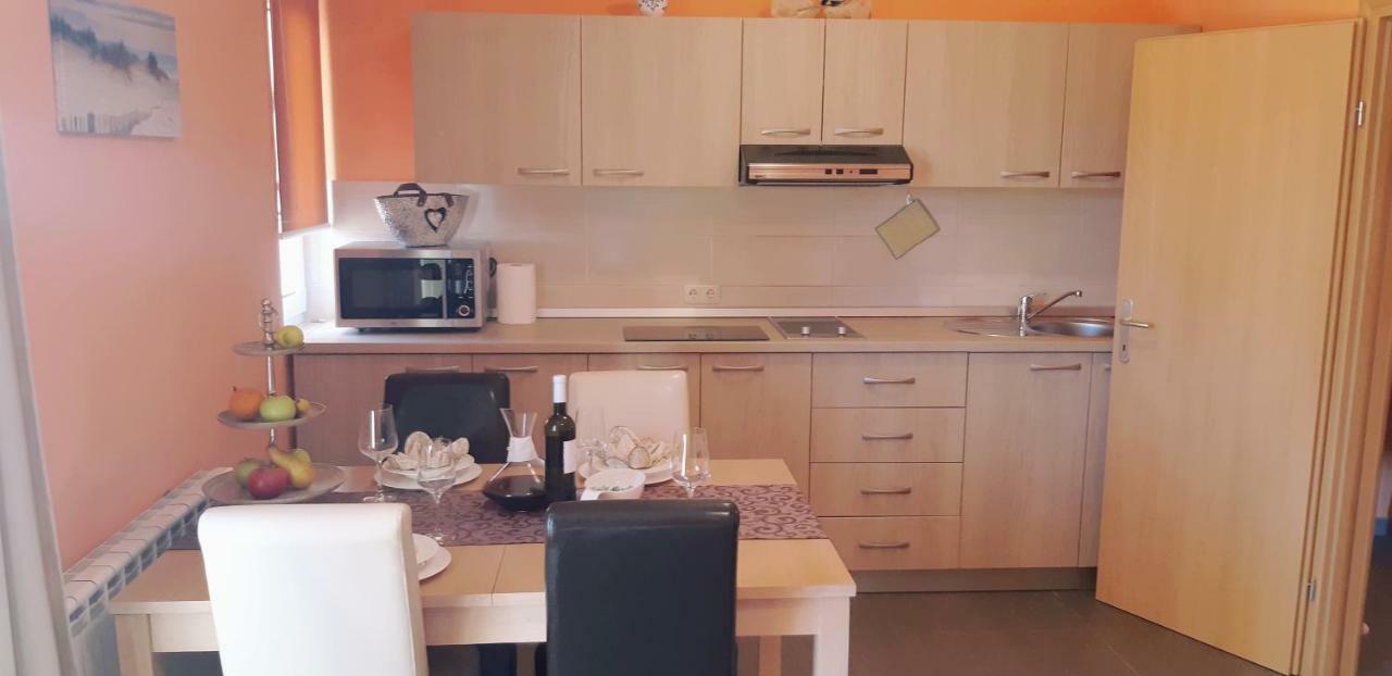 Apartmani Lili Сукошан Экстерьер фото