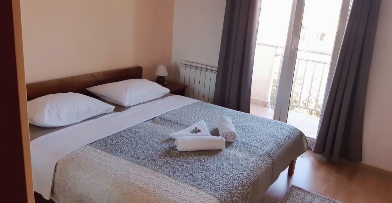 Apartmani Lili Сукошан Экстерьер фото